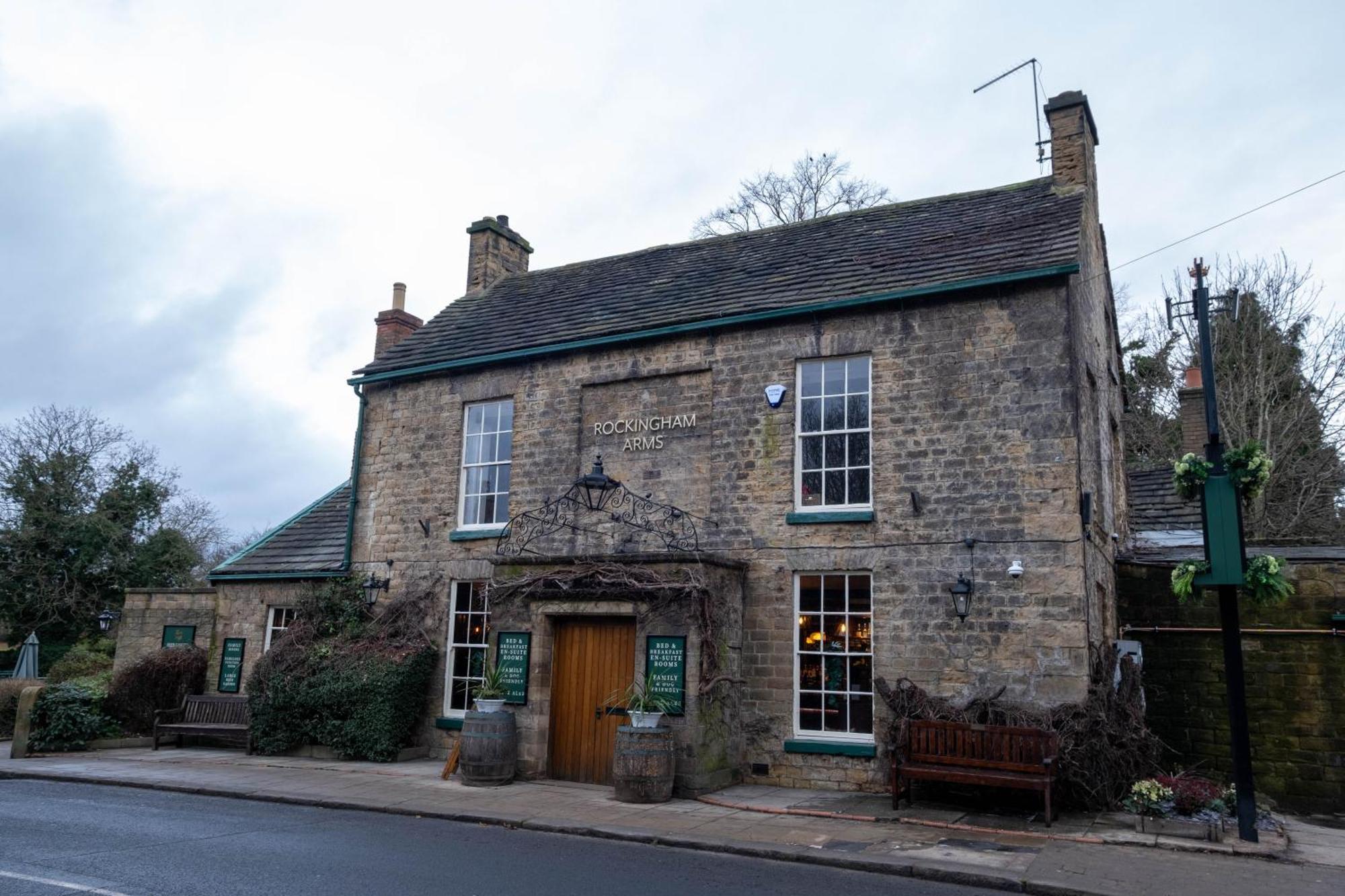 Rockingham Arms By Greene King Inns 웬트워스 외부 사진